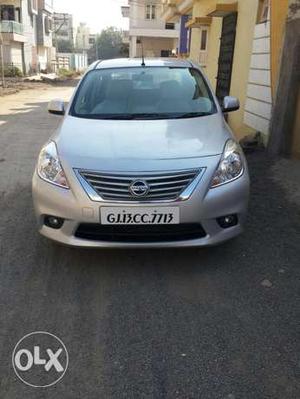  Nissan Sunny diesel  Kms