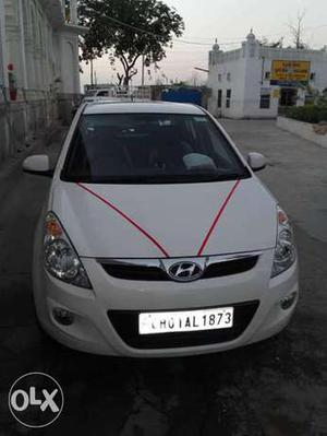Sell my Car i20 Asta top Model Excellent condeshion.
