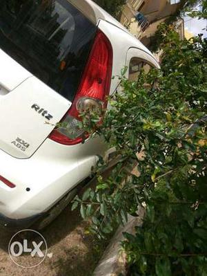 Maruti Suzuki Ritz Zxi Bs-iv (make Year ) (petrol)