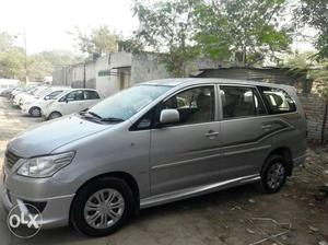 Toyota Innova 2.0 Gx 8 Str Bs-iv (make Year ) (diesel)