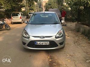 Ford Figo Duratec Petrol Zxi 1.2 (make Year ) (petrol)