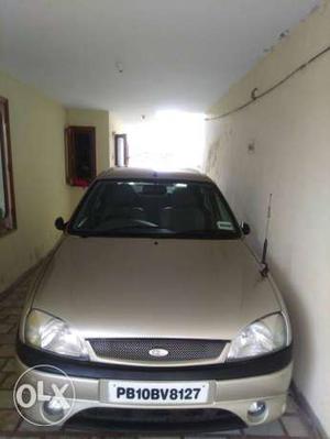  Ford Ikon petrol  Kms