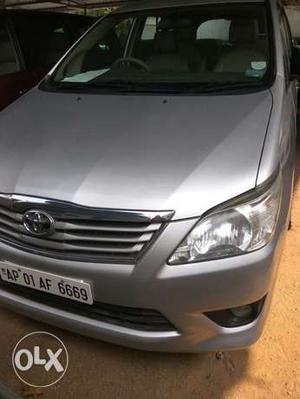 Toyota Innova 2.5 V 7 Str (make Year ) (diesel)