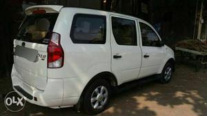 Mahindra xylo d4 available for sale good condition full