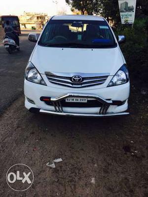  Toyota Innova diesel  Kms