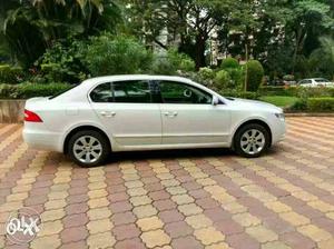  Skoda Superb petrol  Kms