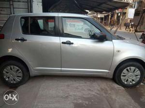 Maruti Suzuki Swift Vxi (make Year ) (petrol)