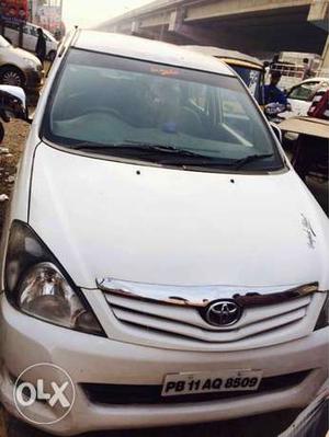 Toyota Innova 2.0 G2 (make Year ) (diesel)