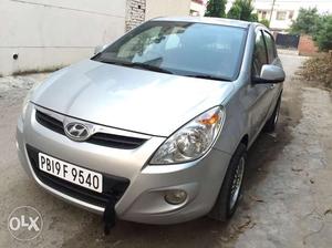  Hyundai i20 asta diesel  Kms top model