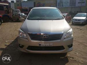 Toyota Innova 2.5 Gx 8 Str (make Year ) (diesel)