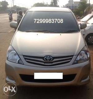 Toyota Innova 2.5 G4 8 Str (make Year ) (diesel)