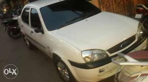 Ford ikon 1.3 fully loded well maintain