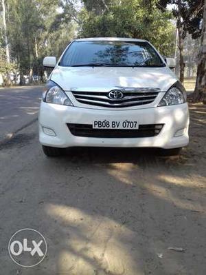  Toyota Innova diesel  Kms