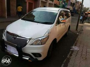  Toyota Innova diesel  Kms