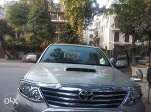 Toyota Fortuner 3.0 4x4 At (make Year ) (diesel)