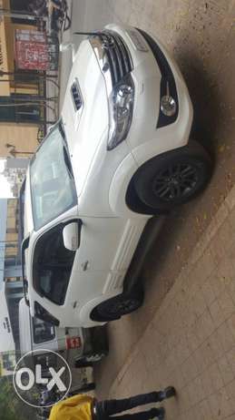 Toyota fortuner 4x2 manual single owner foul insurance