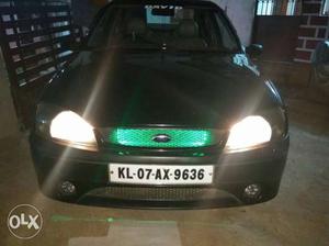  Ford Ikon petrol  Kms