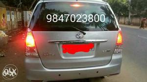 Toyota Innova silvar g 4 disel excellent condition