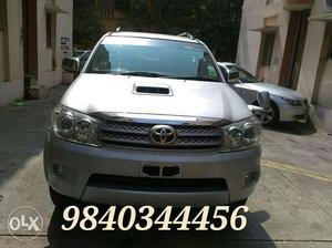 Toyota Fortuner 3.0 4x4 Mt (make Year ) (diesel)