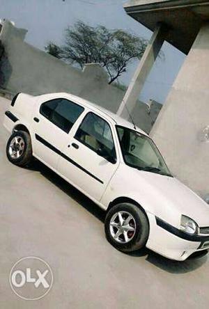  Ford Ikon petrol  Kms