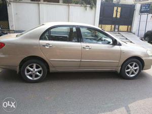 Excellent condition Toyota Corolla Perl Gold H2 1.8