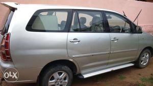 Toyota Innova 2.5V Diesel 8seater Silver Metallic Top Model