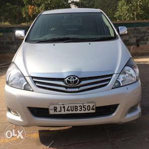  Toyota Innova diesel  Kms