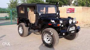 Mahindra jeep with New body