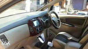  Toyota Innova diesel  Kms