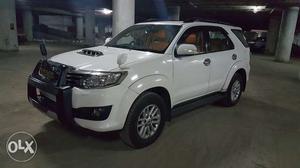  Toyota Fortuner AT 1st Owner  Kms with service