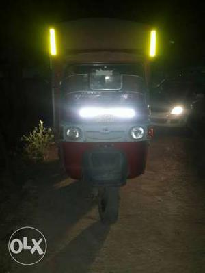 Bajaj 3w loading vehicle operating in single
