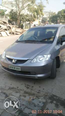 Honda City petrol  Kms  year phn no eight six 0 4