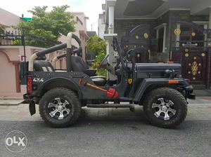 Excellent condition modified jeep with power