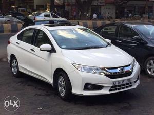 Honda City VX(O), Taffeta White w/t Sunroof