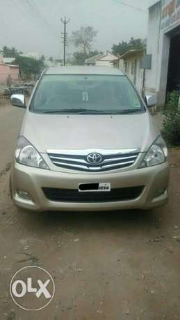  Toyota Innova diesel  Kms