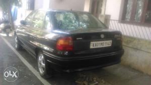 Excellent condition, music system, alloys, good