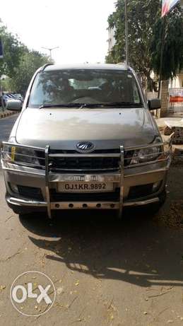 Mahindra Xylo E9 Bs-iv (make Year ) (diesel)