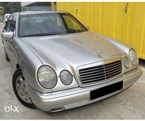 Mercedes-benz E-class 240 V6 At, , Petrol