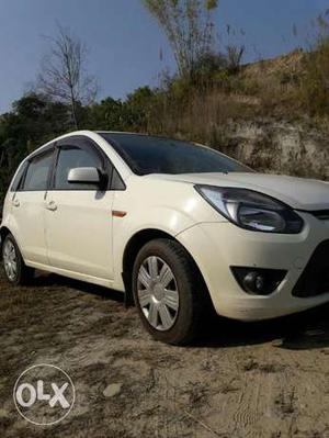  Ford Figo petrol  Kms