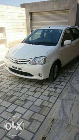  Toyota Etios Liva diesel  Kms