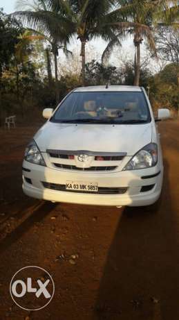  Toyota Innova diesel  Kms