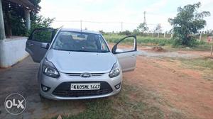  Ford Figo diesel  Kms