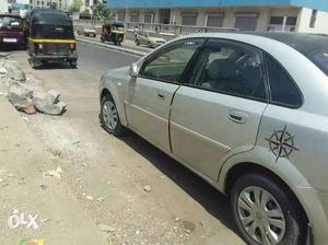  Chevrolet Optra cng  Kms