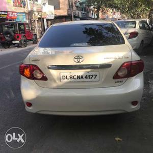 Corolla Altis 1.8 G Pearl White Cng On Papers