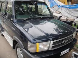 For Sale Toyota Qualis C4 - Ahmedabad