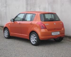 Maruti Suzuki Swift VXiorange - Ahmedabad