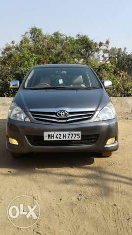  Toyota Innova diesel  Kms