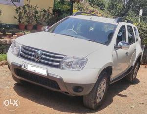 Renault Duster Petrol Car only 2.5 years old. Excellent