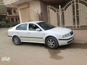 It's very nice in great condition car  model all new..