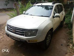 Renault Duster White 85Ps RXL  kms Good condition